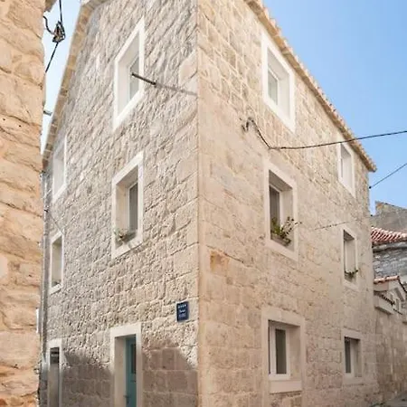 Konukevi Maris Split